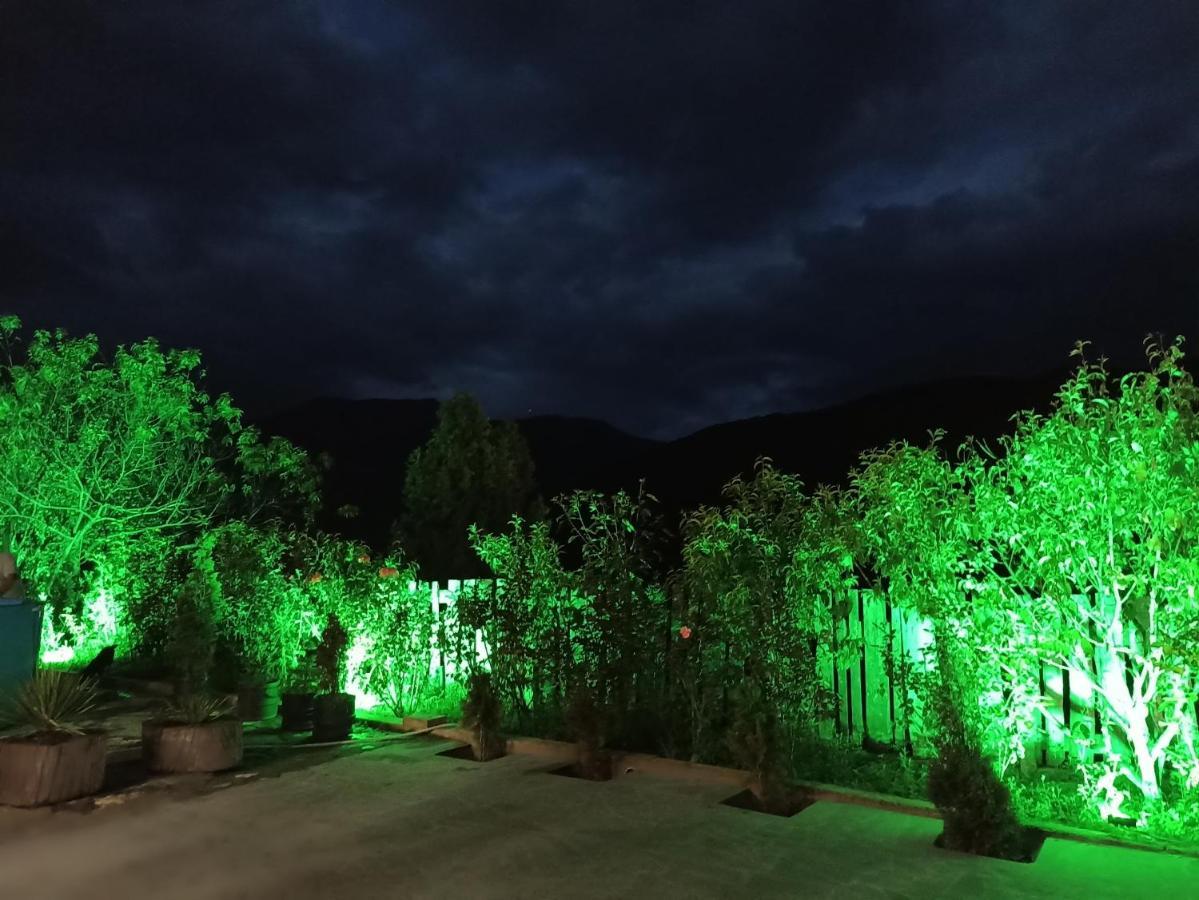 Green Garden Ijevan Luaran gambar